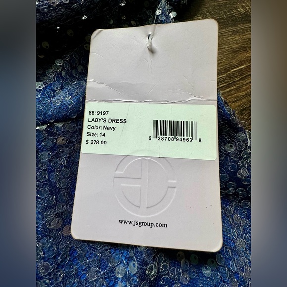 JS Collections Sequin Dress 14 - Picture 4 of 16